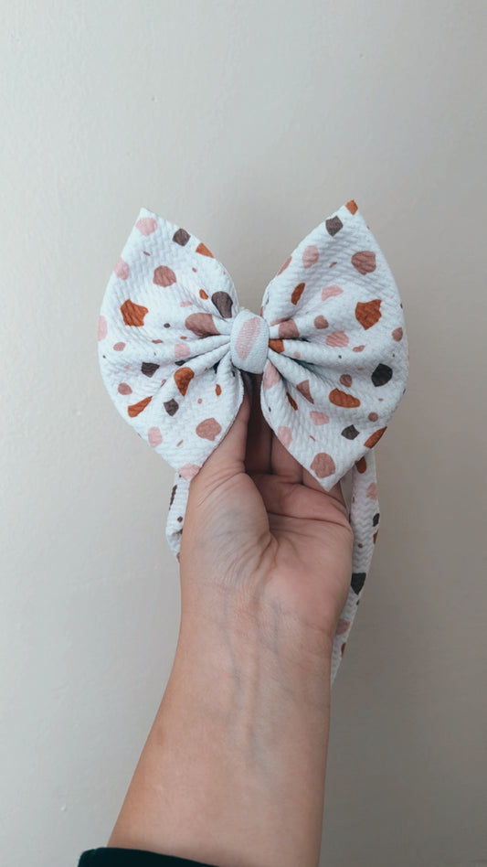 Traditional Bows - Fall Pebble