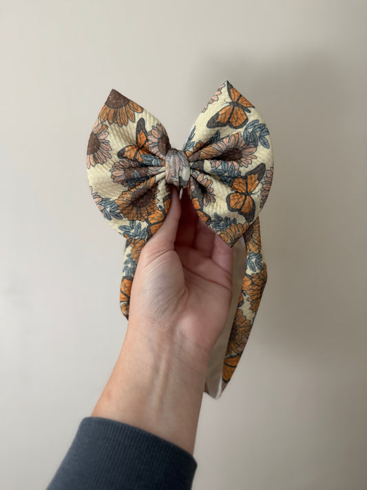 Traditional Bows - Butterflies & Sunflowers
