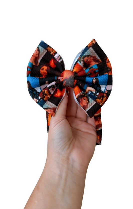 Traditional Bows - Janine